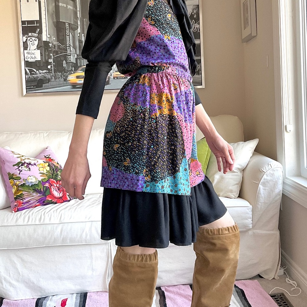 Colourful print layered shorts
